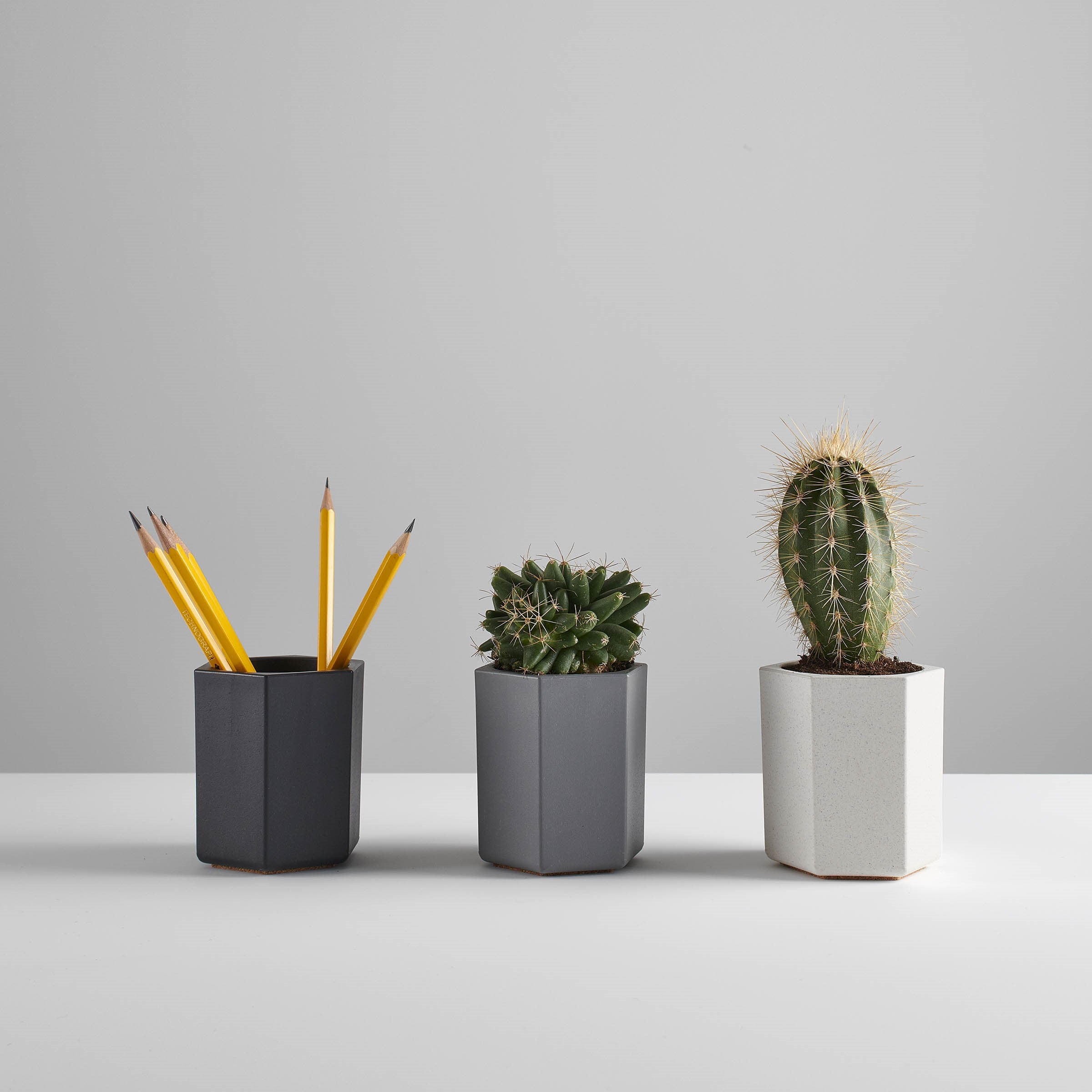 3 x Hexagonal Bamboo Desk Pots – Sustainable Planters & Organizers